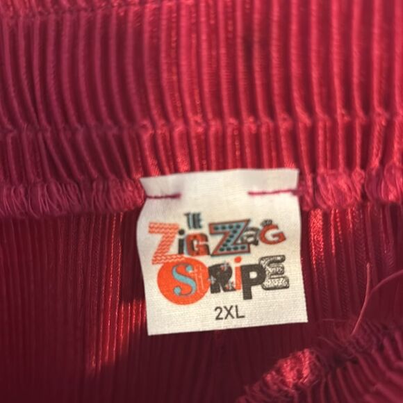 The zigzag  stripe 2xl magenta wide leg pants - Picture 4 of 4